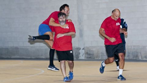 PARTIDO DE FUTBOL ENTRE EL PP Y EL PSOE DE PONTEVEDRA
