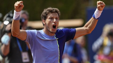 El tenista espaol Pablo Carreo tras vencer en su partido contra el italiano Lorenzo Sonego en los octavos de final del Barcelona Open Banc Sabadell-Trofeo Conde de God