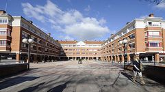 Plaza de la urbanizaci�n de La Fresneda.Plaza de la urbanizaci�n de La Fresneda