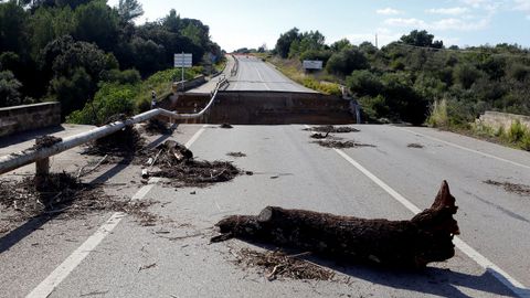 Destrozos en una carretera de Mallorca por el torrente