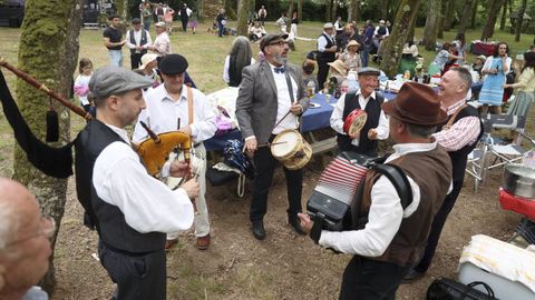 As Merendas ambi�ntase nos anos 50. 