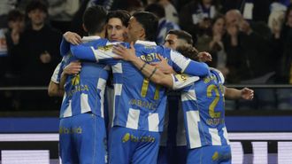 Los jugadores del D&eacute;por, celebrando el gol de Mulattieri al Zaragoza.