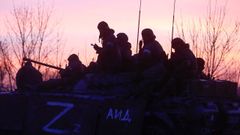 Miembros de las fuerzas prorrusas en el Domb�s, el pasado mes de marzo en la regi�n del Donetsk