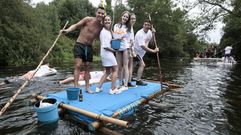 Naufragios de risa en la �esbatuxada� de R�bade