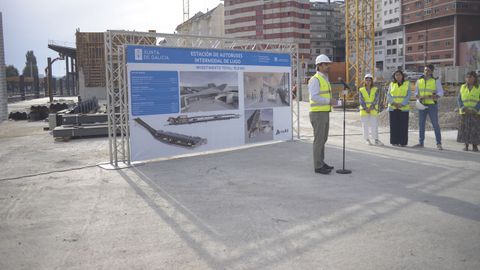 Visita del conselleiro de Presidencia a las obras de la nueva estacin de buses de Lugo