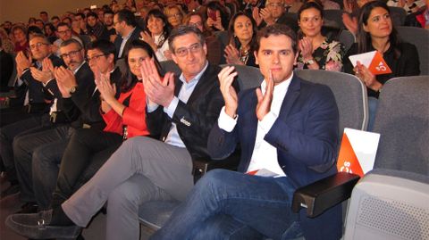 Rivera, junto a Ignacio Prendes y otros dirigentes de C's, en Gijn