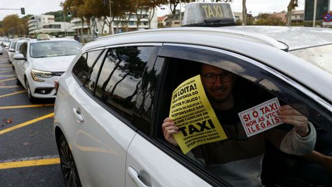 Concentracin de los taxistas de Vigo contra los VTC