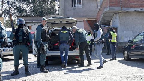 Operacin antidroga de la Guardia Civil en el poblado del Vao