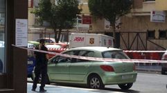 Un hombre armado se atrinchera en una cafeter�a de Torre del Mar