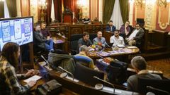 Jcome, en su rueda de prensa de ayer, rodeado de los tcnicos del centro de IA y de su nmero dos, Armando Ojea.