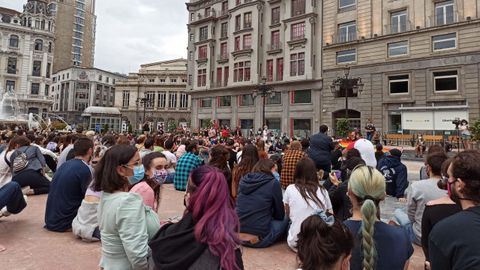 Sentada en Oviedo contra el asesinato de Samuel