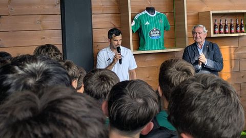 �lex L�pez dio un emotivo discurso en el acto de la cantera del Racing.