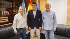 El�as Dom�nguez y Jos� Losada se entrevistaron con el delegado de la Xunta, Gabriel Al�n