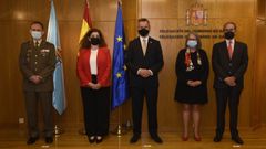 De izquierda a derecha, el general del Ej�rcito de Tierra, Juan Francisco Arrazola; la nueva subdelegada en A Coru�a, Mar�a Rivas; el delegado del Gobierno en Galicia, Jos� Mi�ones; la subdelegada saliente, Pilar L�pez-Rioboo, y el presidente del Tribunal Superior de Xustiza, Jos� Mar�a G�mez y D�az-Castroverde.