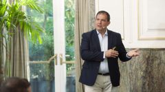 Antonio Valiente cree que &laquo;los monitores y los port&aacute;tiles deben entenderse como dispositivos complementarios&raquo;.