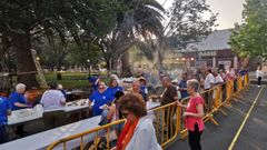 Nadie quiso perderse su raci�n de sardinas en O Inferni�o. 