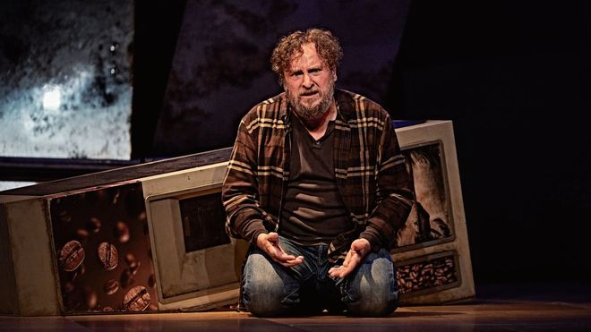 Fernando Cayo, en plena funci�n de la obra teatral �Los lunes al sol�. 