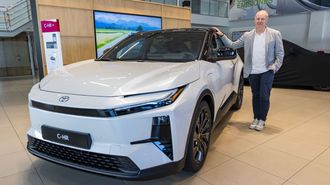 
Fernando Blanco, asesor comercial de Toyota Breogan en Carballo.