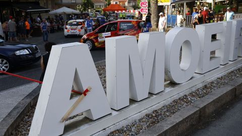 El Rali de Ourense ya est� en marcha.La primera especial depar� una dura batalla y gran ambiente en Amoeiro