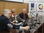 Manuel Pan, Dolores Fern�ndez y Aurelio Costa Varela, ayer en el F�rum. 