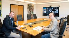 El conselleiro de Cultura, a la izquierda, en la reuni�n telem�tica de este ma�ana