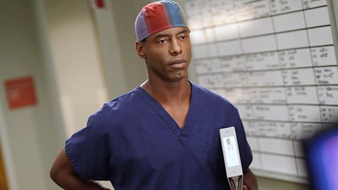 El despido de Isaiah Washington de �Anatom�a de Grey�, donde interpretaba al doctor Burke que fue pieza clave en tramas de varias temporadas, se debi� a unos comentarios hom�fobos del actor a su compa�ero T.R. Knight