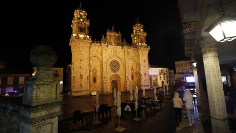 En la dicesis de Mondoedo-Ferrol (en la imagen, la catedral mindoniense) han aparecido intentos de estafas a religiosos.  