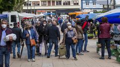 Primer mercado dominical de Carballo, ayer, sin estado de alarma