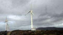 Aerogeneradores del parque e�lico del monte de A Curota