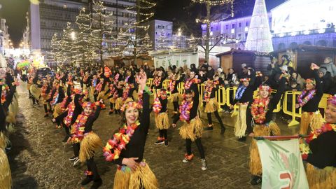 Espect�culo de baile en la cabalgata de Ferrol.