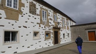 El pazo de Galegos lleva dos a�os vac�o, tras abandonarlo la �ltima de las monjas doroteas que all� vivi�