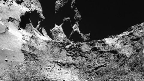 Fotografía de fecha desconocida facilitada por la Agencia Espacial Europea (ESA) que muestra la superficie del cometa 67/Churymov-Gerasimenko