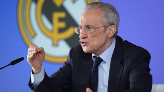 Florentino P�rez, durante la comparecencia en la que se�al� al colectivo arbitral.
