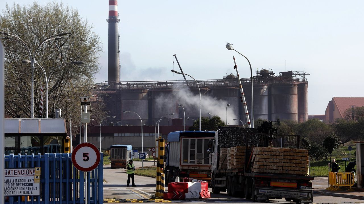 Alcoa «explora todas las herramientas» para San Cibrao pero no confirma si hará el horno tras la ayuda del Gobierno