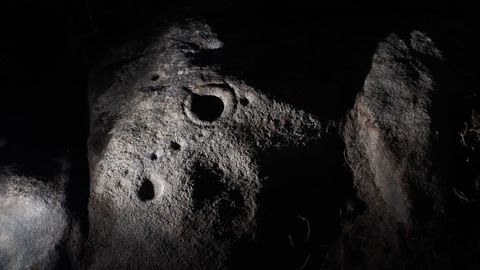 Aspecto de los grabados de Pedra Moscalleira, en Laxe.