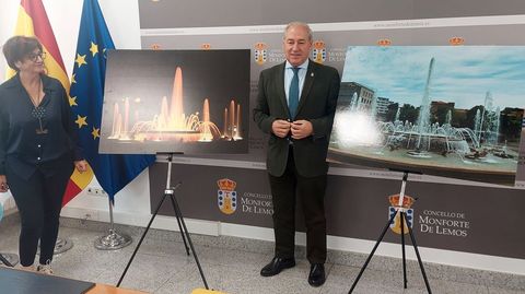 Tom mostr fotos de un diseo similar al de la fuente de Monforte