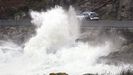 Olas espectaculares en la costa de Baiona