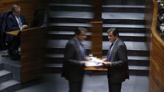 El presidente del Principado, Javier Fernndez, interviene desde la tribuna, ante el pleno de la Junta General.El presidente del Principado, Javier Fernndez, interviene desde la tribuna, ante el pleno de la Junta General 