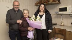 Dosinda, en imagen de archivo de 2020, cuando recibi� la visita del alcalde de Laxe por su 101 cumplea�os