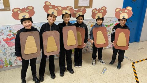 O oso pardo foi un dos animais representados no festexo