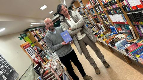 Juan Luis San Martn con Carlos Lpez-Otn, en la presentacin de su libro