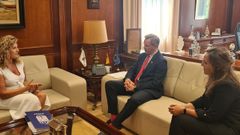 Ferreiro se reuni� con Mi�ones para abordar las ayudas a la localidad en el marco del protocolo de Transici�n de As Pontes.