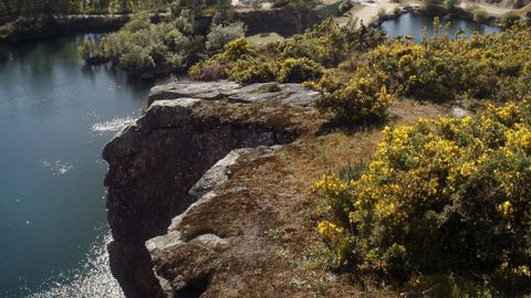 Vista molinos de viento en Catoira