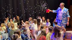 Actuaci�n del mago Paco en el Festimax de Ames