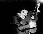 Peret introdujo el nombre de Vigo en su canci�n m�s famosa porque �es una palabra bonita�. 