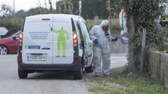 Fumigando contra el gusano de la pradera en Ponteceso
