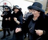 Las viudas estuvieron alegres en el entierro de A Illa de Arousa
