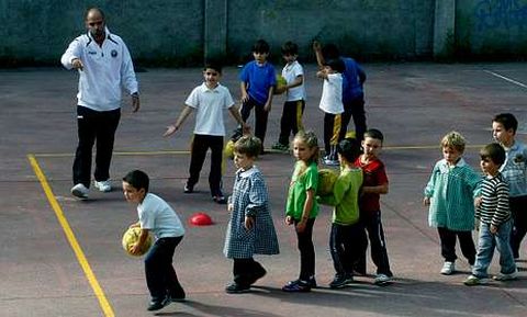 Los alumnos del colegio Mar�a Pita comenzaron con las actividades deportivas.