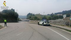 Un agente de la Guardia Civil