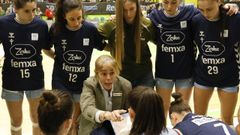 Cristina Cantero, dando indicaciones a las jugadoras del Celta en un partido anterior.